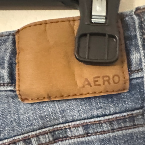 Aeropostale Men's Slim Fit Distressed Denim Jeans - Picture 4 of 5